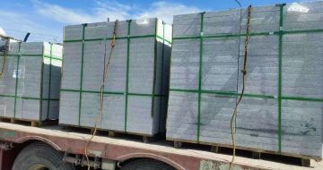 江苏 芝麻白花岗岩地铺石装车日常