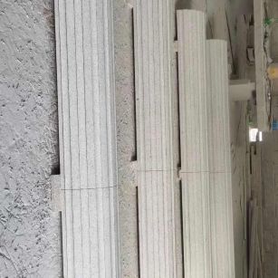 江苏 花岗岩厂家带你看白麻花岗岩门楼大柱柱皮