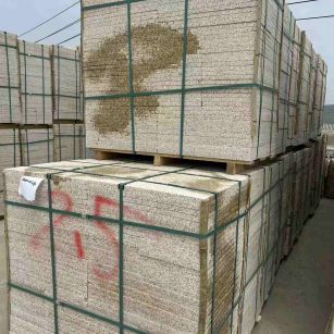 江苏 黄金麻花岗岩石材荔枝面地铺石2.5*300*600