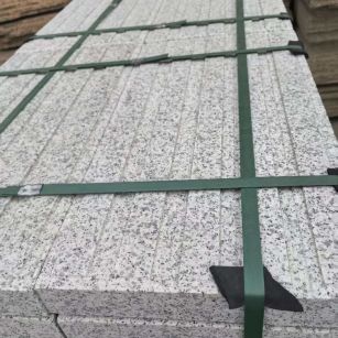 江苏 白麻花岗岩直行盲道石，盲条，地铺石