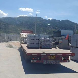 江苏 芝麻白仿形路沿石，直形路沿石