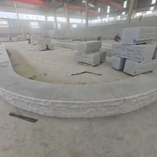 江苏 芝麻白异形坐凳，自然面光面弧形加工