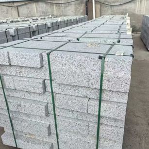 江苏 白麻花岗岩路沿石，弧形路沿石，道牙石，马路牙子，界石，路缘石，平沿石，直岩石，平缘石等