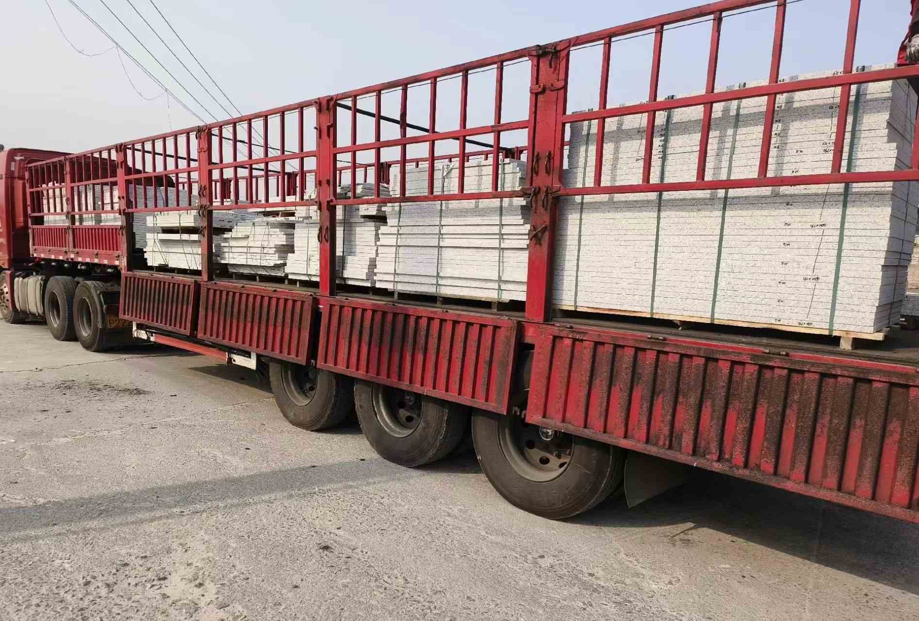 江苏 白麻荔枝面外墙干挂，工厂装车日常