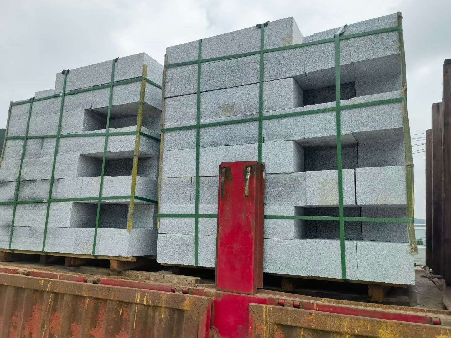 江苏 芝麻白花岗岩路沿石，平石，路侧石，马路牙子，路缘石，立缘石，平缘石等