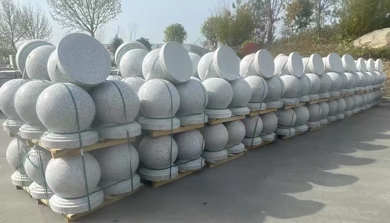 江苏 白麻花岗岩石材圆球，石球，挡车球，隔离球，景观石球，风水球等