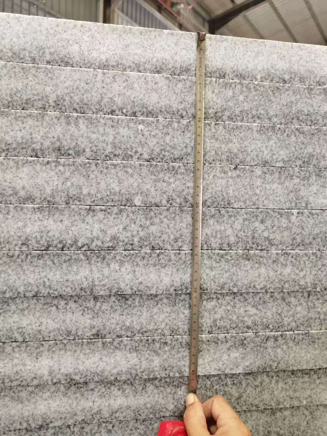 江苏 芝麻白火烧成品厚薄均匀，B料价格接近A料质量