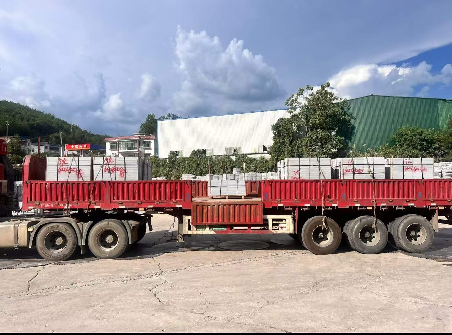 江苏 芝麻灰花岗岩地铺石出货日常